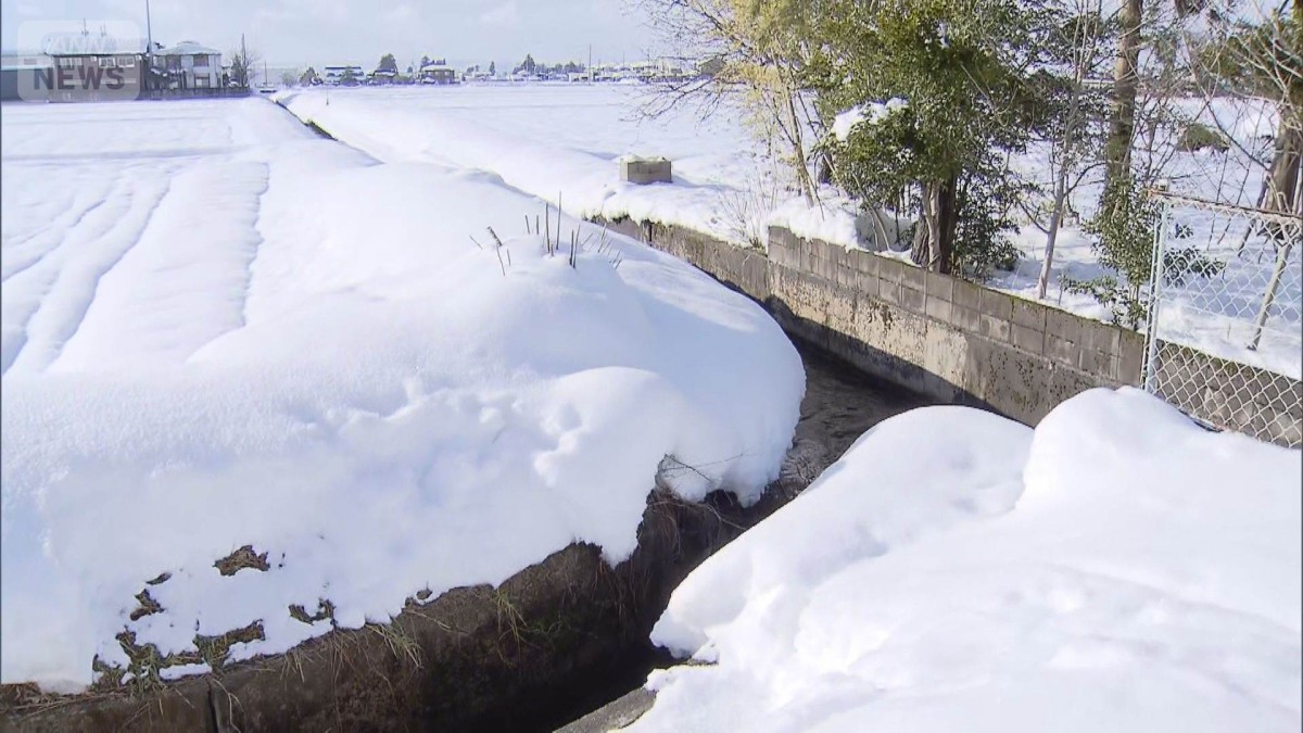 雪かき中に転落か　用水路で溺れ　80代の男性死亡　富山市