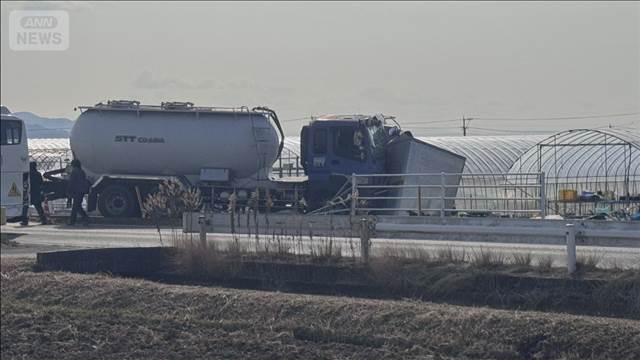 大型車同士が正面衝突　ドクターヘリも　熊本・玉名市