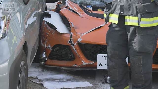 「車が車の上に乗っている」乗用車5台絡む事故　宇都宮市