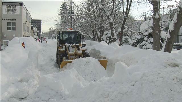 日本海側 平年を大きく上回る積雪　大規模な交通障害に警戒