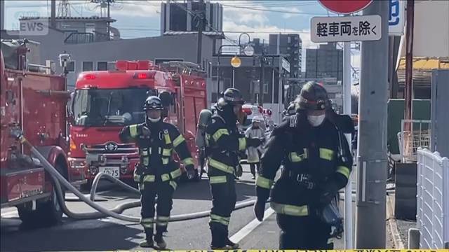 マンホールから火噴く　地中の排水管で爆発か　福島市中心部が一時騒然