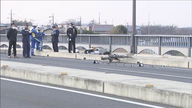 男子高校生 ひき逃げで死亡　車は吉川市方面に逃走か　埼玉・越谷市