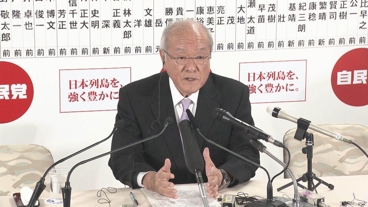 鈴木幹事長　飲食料品の消費減税「議論進めていく」