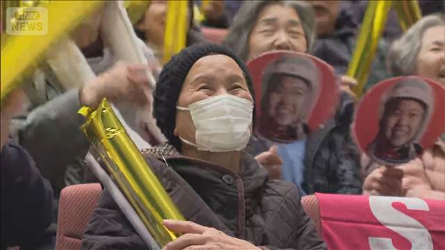 スキージャンプ混合団体 高梨選手“失格で涙”から4年 祖母「みんな喜んでくれた」