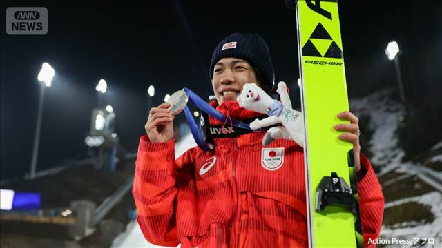 ミラノ五輪スキージャンプ 男子ラージヒルで二階堂蓮が銀メダル