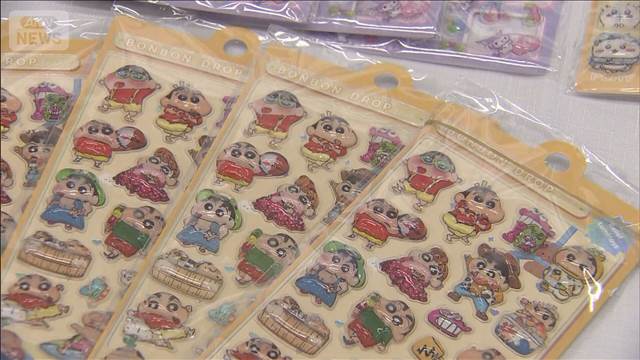 人気シール「ボンボンドロップ」偽物 販売目的で所持の疑い　露天商の男2人逮捕