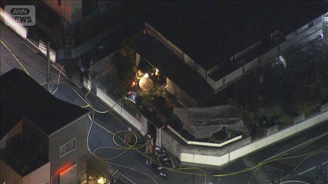 「窓から黒煙」高齢者2人が重傷　千葉・松戸市で住宅火災