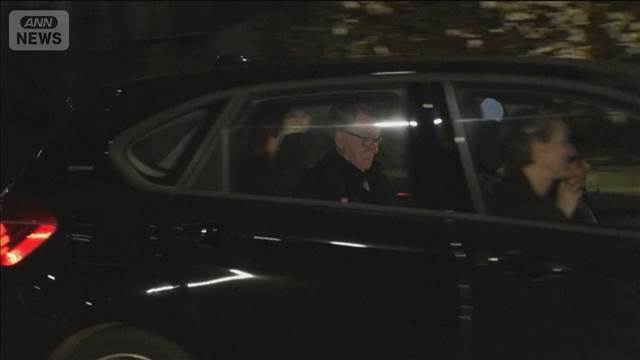英前駐米大使　逮捕後釈放も捜査継続　スターマー首相の任命責任問う声一段と高まる