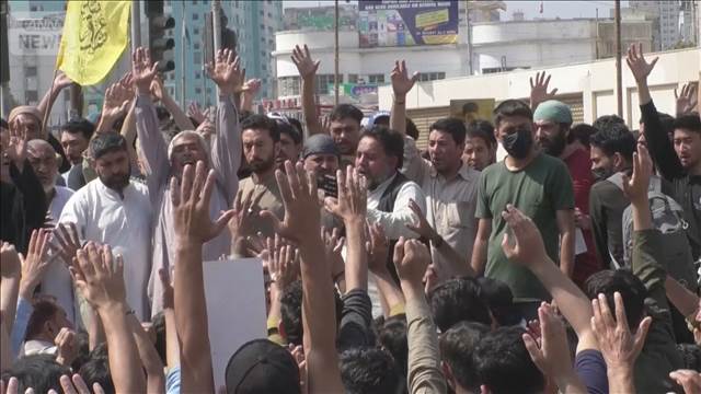 対イラン攻撃に抗議の群衆が米施設襲撃　パキスタンで死者も