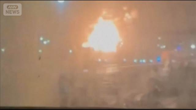 ドバイの空港付近でドローン攻撃　空港一時閉鎖