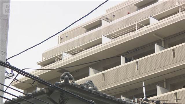 マンションに男性遺体　手に防御創　胸に刺し傷　大阪・東淀川区