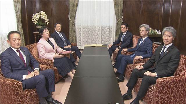 新年度予算案の年度内成立協力を要請