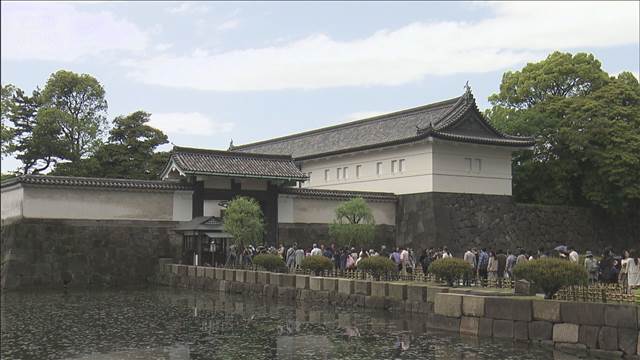 【速報】皇居内に中国人が許可なく入構　通勤時間帯で身分確認されずか