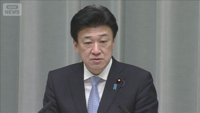 官房長官「安全な航行の早期確保が重要」