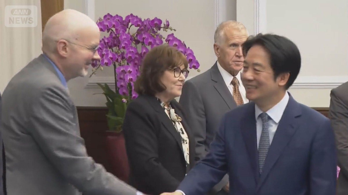 台湾総統が外遊を急きょ中止　通過国が飛行許可取り消し「中国の圧力」と主張