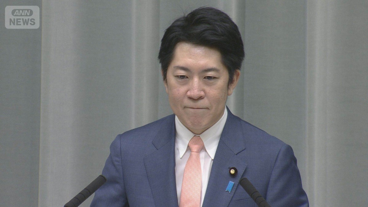 ペルシャ湾内の船から日本人4人下船　政府