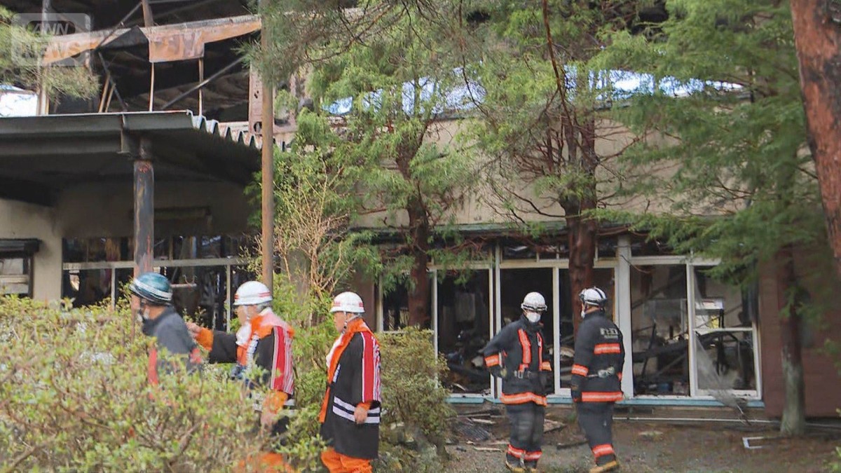山梨・山中湖村の民宿兼ねた住宅で火事　住人とみられる男女2人が死亡