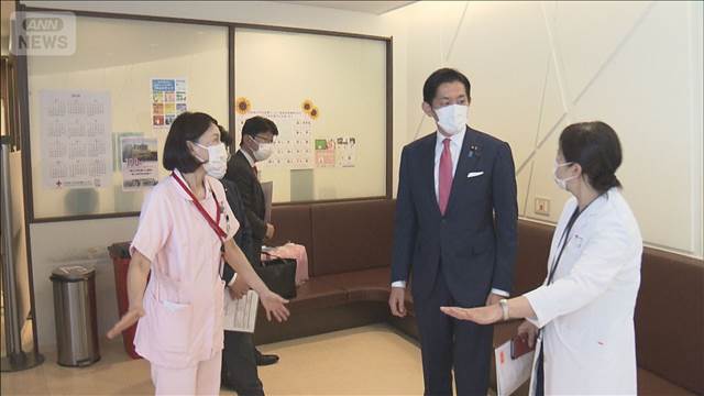 自民・小林氏　産後ケア施設を視察