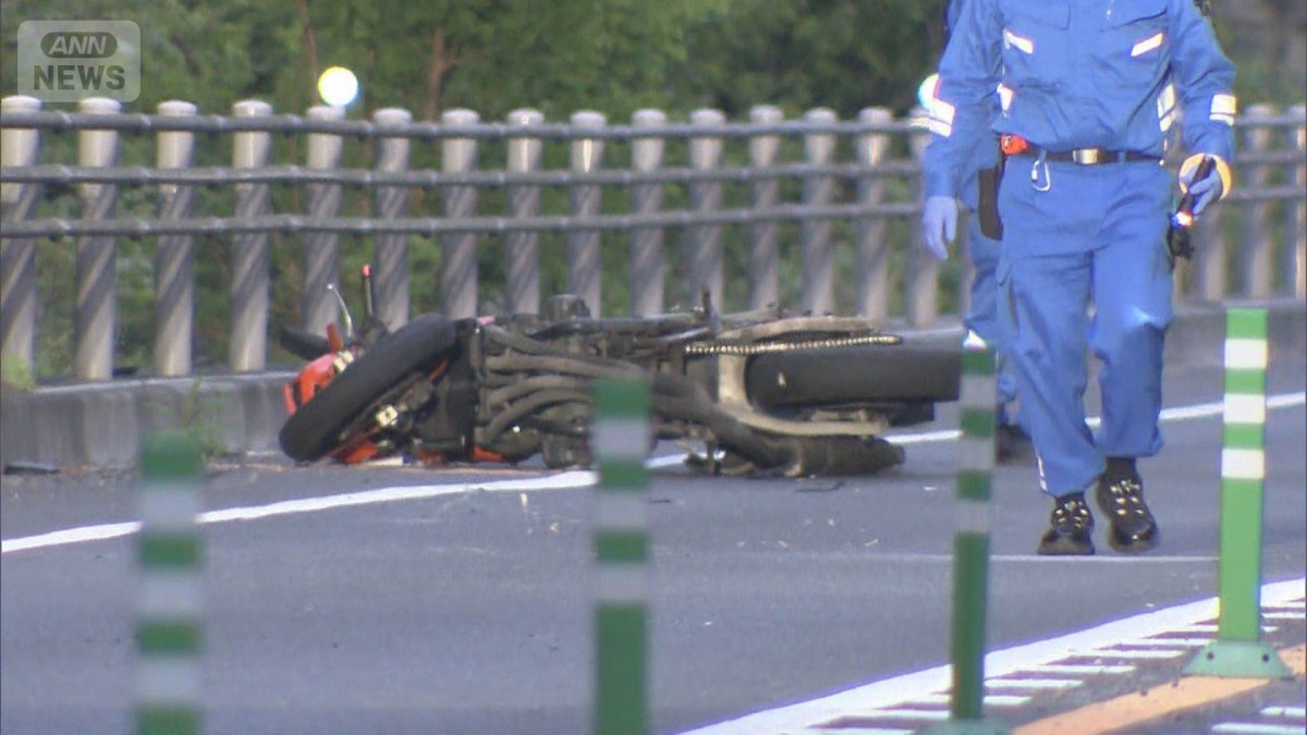 バイクの男性重体　近くにはシカも ひき逃げ事件で警察が捜査　群馬・渋川市