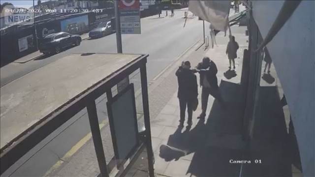 ロンドンでユダヤ人2人刺され重傷 45歳男逮捕　ユダヤコミュニティ狙う事件相次ぐ