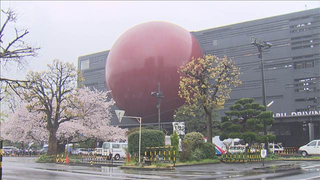 芸能人も通った都心の自動車学校が来年3月で閉鎖　赤い球体は地域のシンボル　