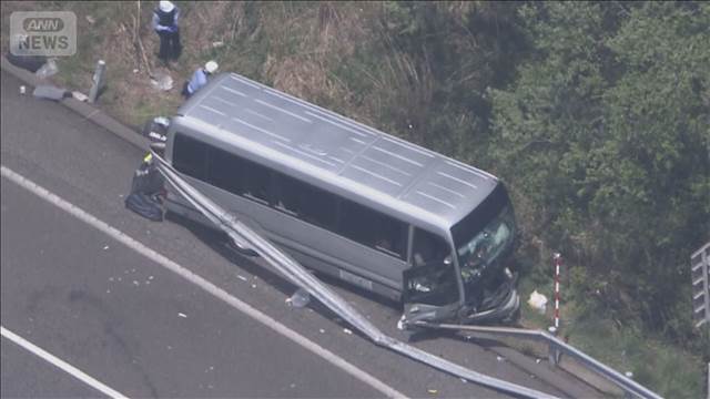 27人死傷の磐越道バス事故　ドライバーは非社員　事故歴把握せず