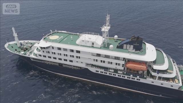 集団感染疑いのクルーズ船　4月下旬に乗客30人が下船　感染者接触の客室乗務員に症状