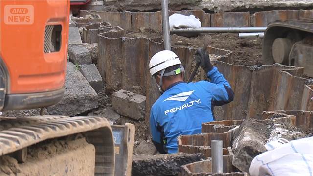 横浜駅近くの道路陥没　復旧工事開始　きょうにも通行可能に