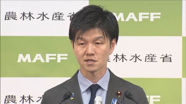 鈴木農水大臣「包装変更は企業の経営判断」　中東情勢影響でカルビー白黒包装など