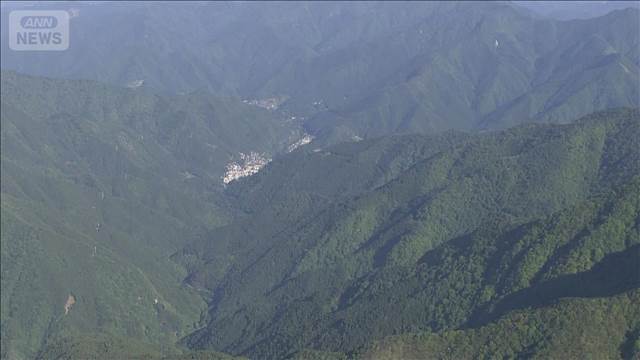 「クマに襲われけが」ヘリで搬送　奥多摩登山のロシア人男性