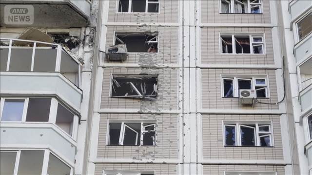 モスクワにドローン攻撃　3人死亡　国際空港発着停止　石油施設にも攻撃