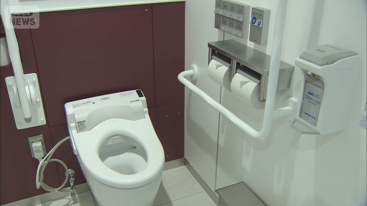 トイレ数「女性の方を多く」初指針　駅・空港は6割しかなく