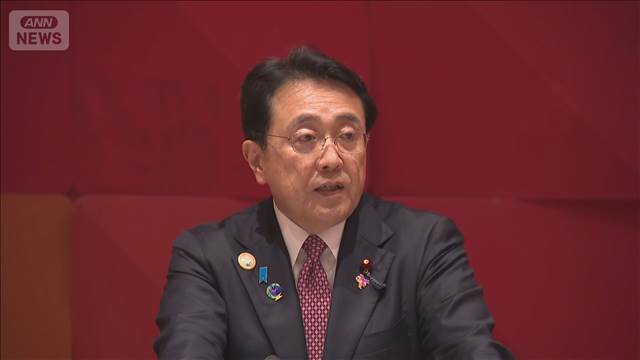 赤沢経産大臣が中国の閣僚と立ち話 高市総理「台湾有事」発言以降 日中閣僚の接触は初
