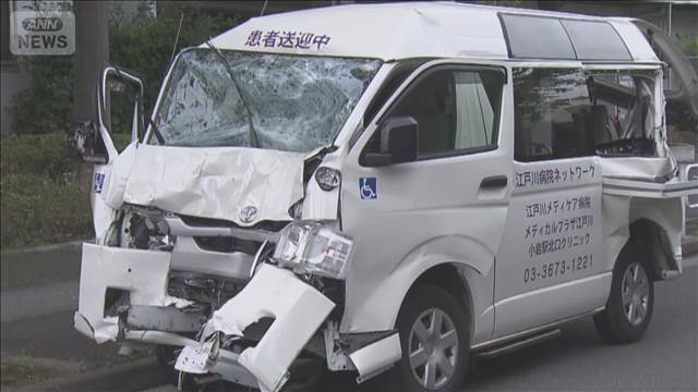 「トラックに挟まれて」男性が病院搬送　東京・江戸川区