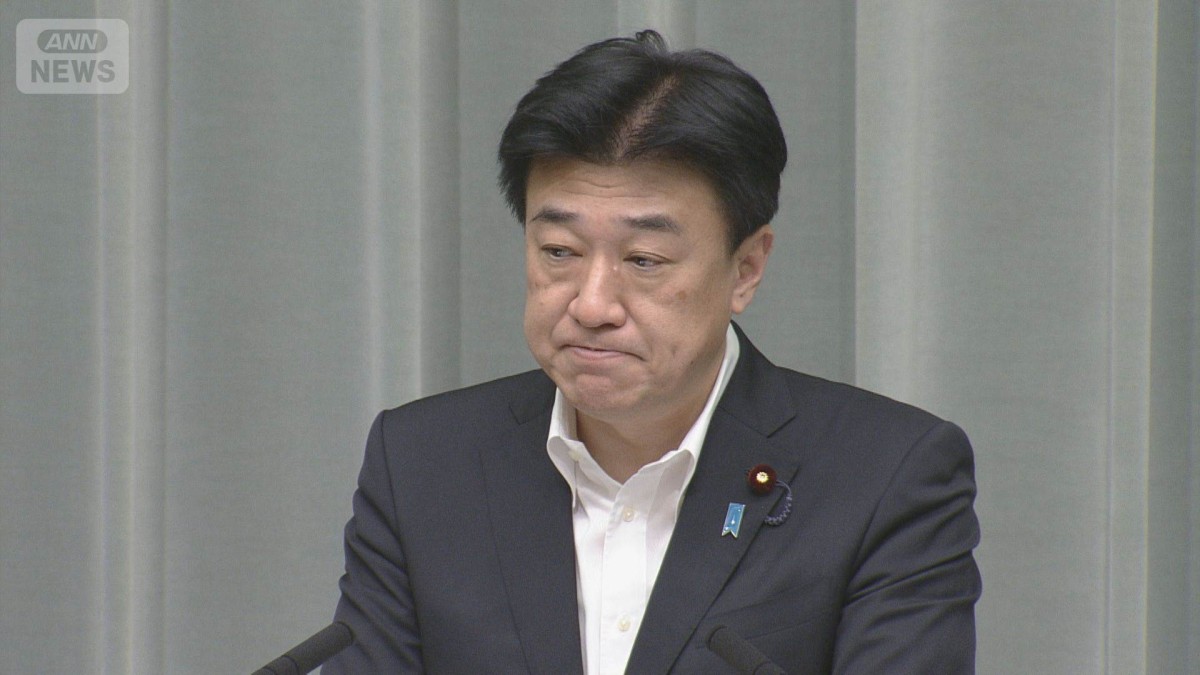 官房長官「2％の物価目標に向けた金融政策を期待」