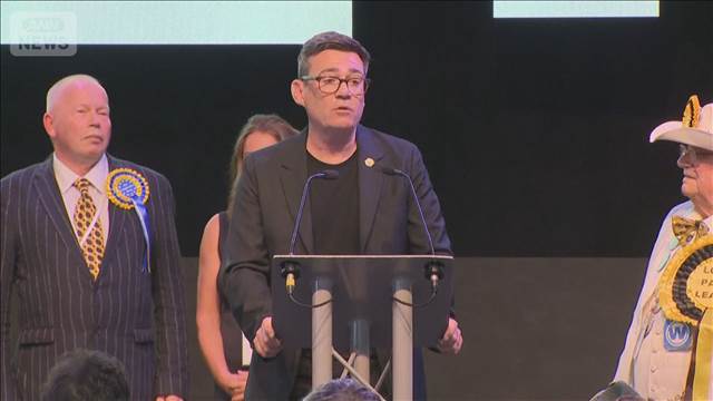 英補選　スターマー首相の政敵勝利　バーナム氏「変わる最後のチャンス」党首選挑戦か