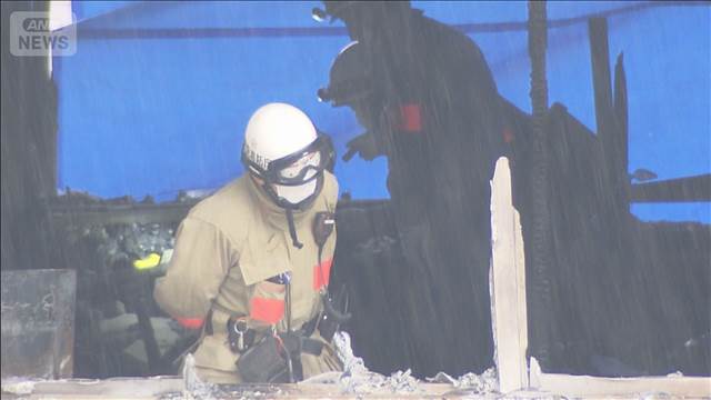 11人けがの小学校火事　音楽準備室に電気ストーブと送風機