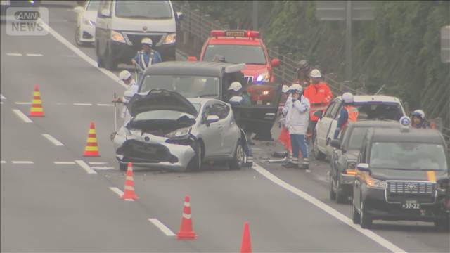 東北道で車6台絡む事故 5人けが 宮城・大崎市 三本木PA近く
