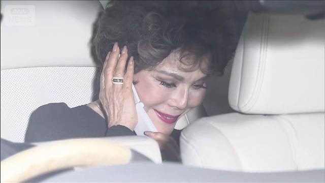 「瞬間湯沸かし器なところある」　暴行罪で起訴のデヴィ被告が初公判で謝罪