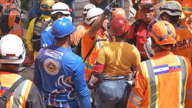 ベネズエラ地震　各国から救助隊到着　ラグアイラ州などで捜索活動　920人死亡