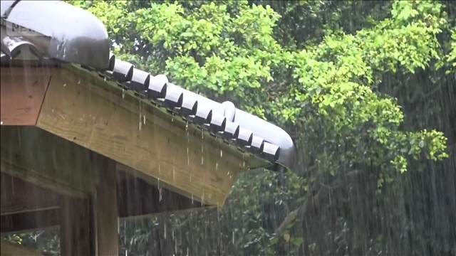 梅雨末期　奄美～九州南部で大雨 土砂災害に厳重警戒　屋久島・十島村で200ミリ超