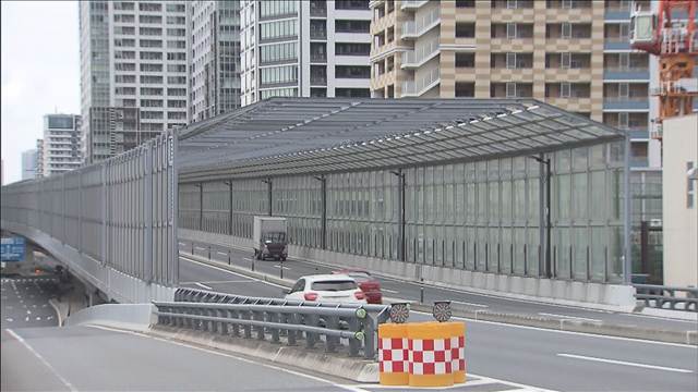 2人乗りバイクから転落し女性死亡　運転の男は逃走 “ひき逃げ”で捜査