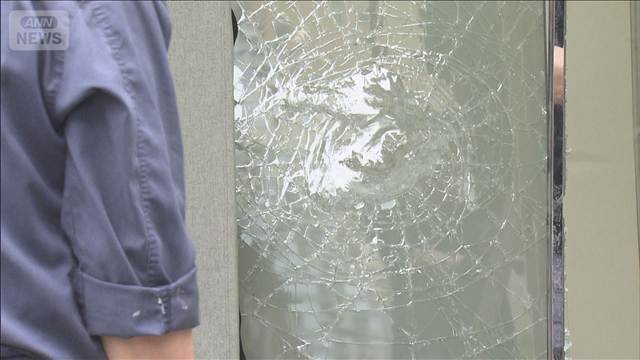 “貸金庫荒らし”3分間で十数個 ライトで手元を照らし犯行 複数人が逃走 東京・中央区