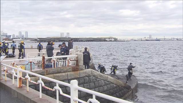 横浜 山下公園前の海に上半身だけの遺体  中国籍の40代女性と判明