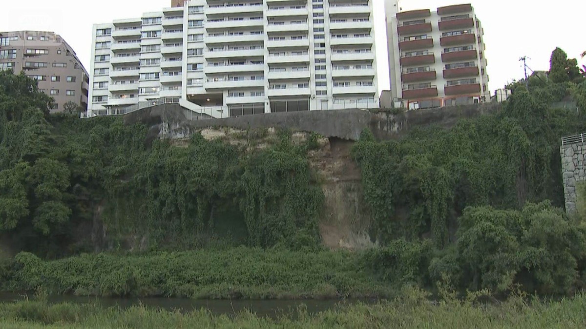 仙台市でマンション土台の崖崩落、住民避難 「地鳴りして揺れた」 築54年