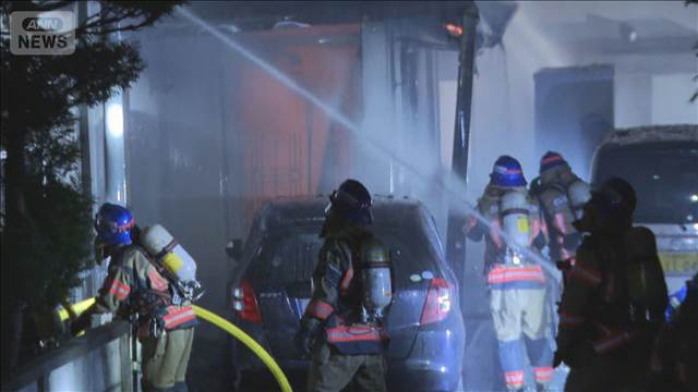 さいたま市で住宅全焼　住人の高齢夫婦と連絡取れず