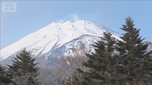 富士山で65歳男性が死亡　頭から出血、転倒した可能性　今シーズン初の死者