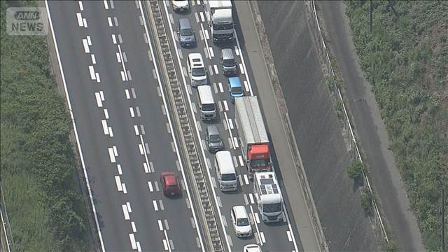 【速報】広島・山陽自動車道 落下物で車約10台がパンク　木材やくぎが散乱