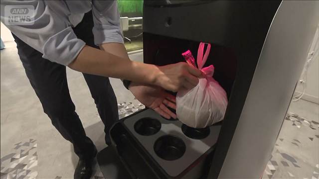 AI搭載ロボットがフロアをまたいでランチ配送　スマホで注文　レイアウト変更も対応