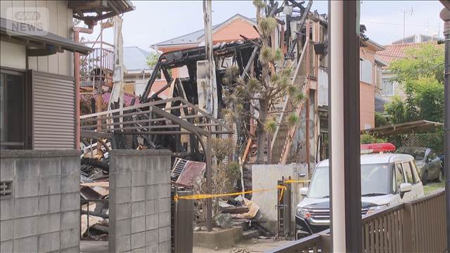 茨城・龍ケ崎の全焼住宅から新たに性別不明の遺体　警察が身元確認進める